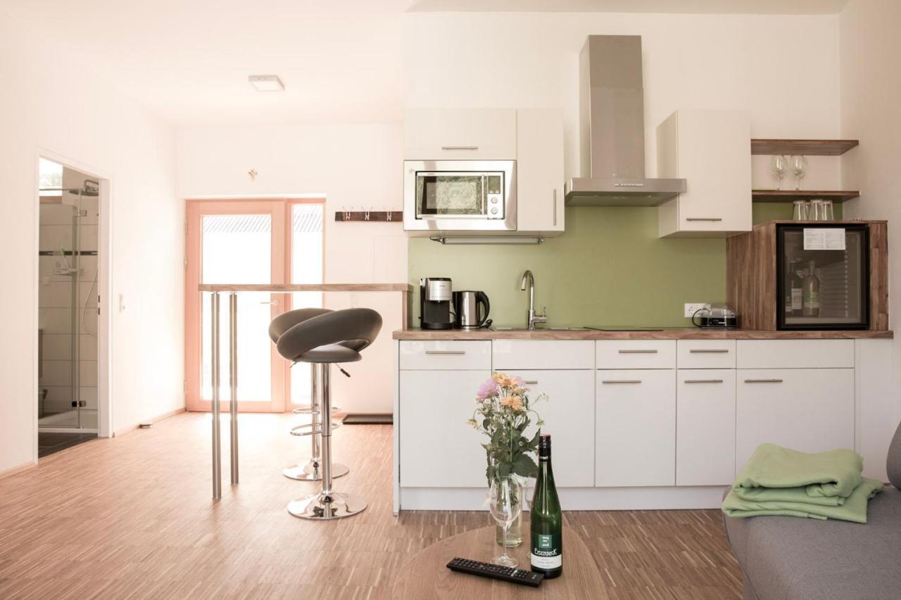 Ferienwohnung Am Weingut Eisenbock Strass  Dış mekan fotoğraf