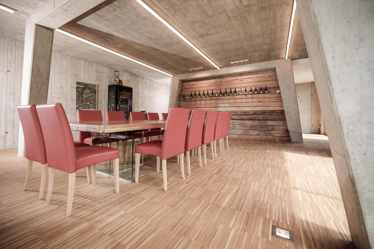 Ferienwohnung Am Weingut Eisenbock Strass  Dış mekan fotoğraf
