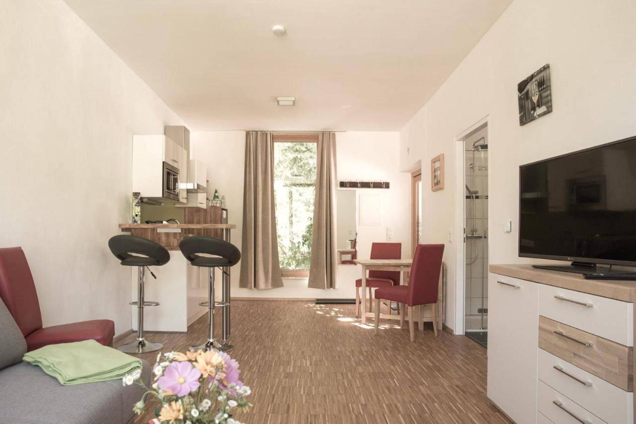 Ferienwohnung Am Weingut Eisenbock Strass  Dış mekan fotoğraf